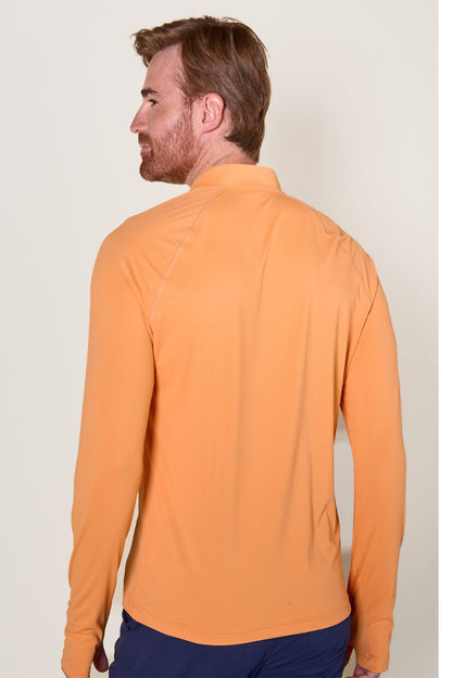 T-shirt zippé anti-UV orange pour homme, UPF 50+, idéal pour la randonnée et le sport en extérieur.